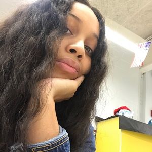 Meet your Posher, Ariona